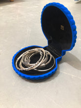 Load image into Gallery viewer, CLAM SHELL JEWELLERY BOX