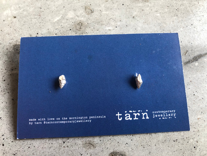 MY LOCAL TINY SHELL STUDS